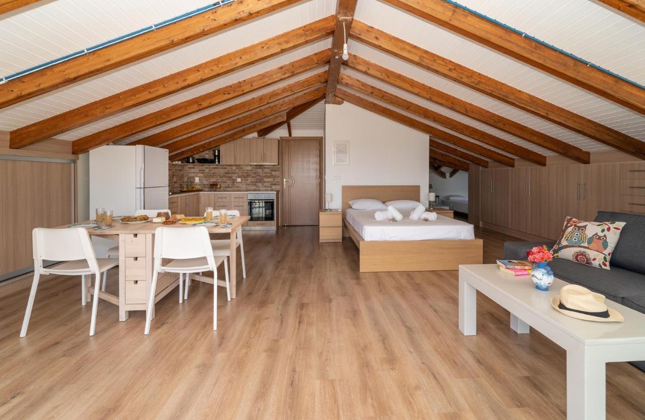Donatos Apartment Finikounta Ngoại thất bức ảnh