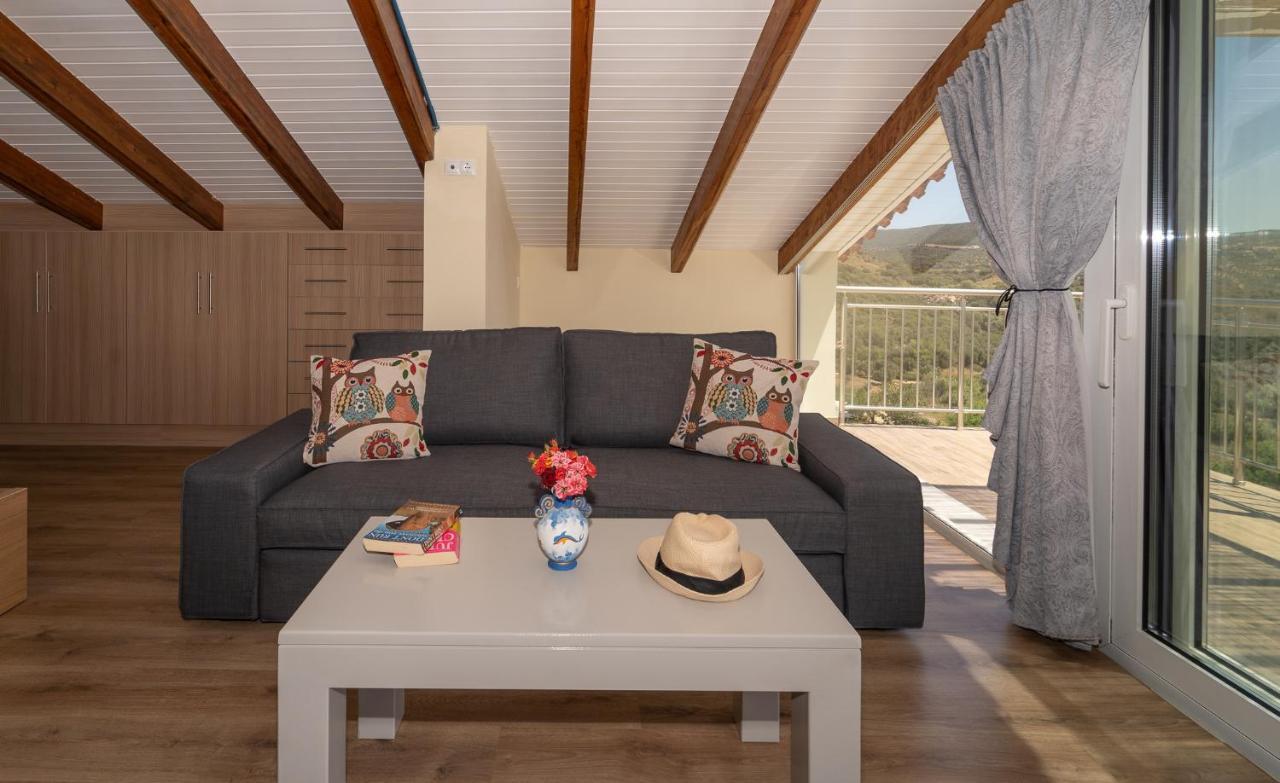 Donatos Apartment Finikounta Ngoại thất bức ảnh