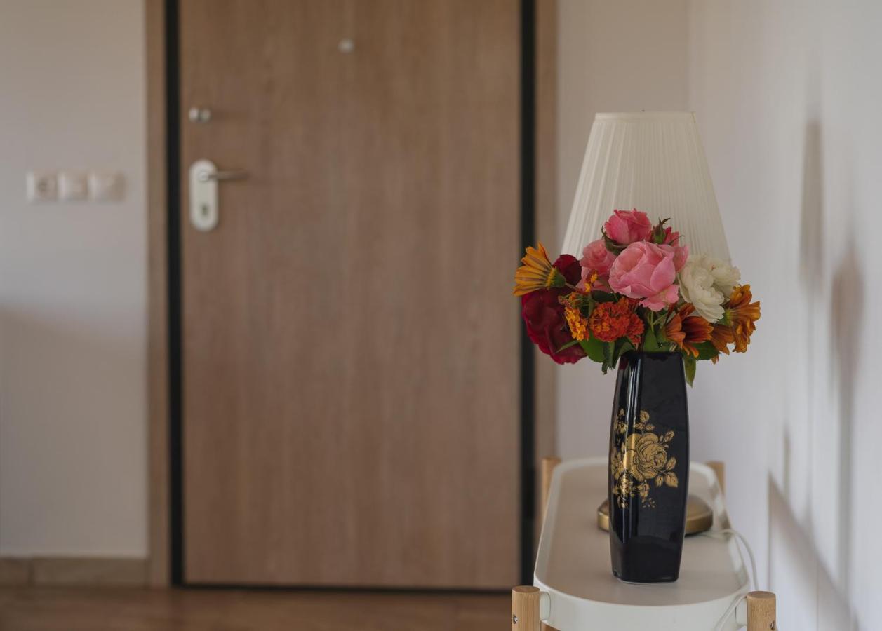 Donatos Apartment Finikounta Ngoại thất bức ảnh