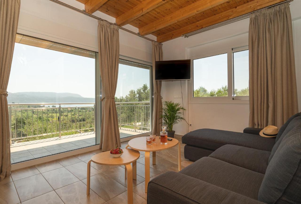 Donatos Apartment Finikounta Ngoại thất bức ảnh